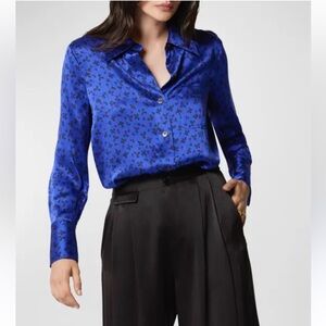 Equipment Femme Quinne Clover Print Button Up Shirt in spectrum blue